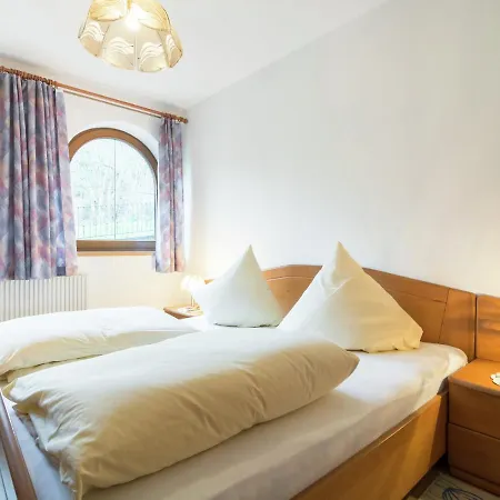 Апартаменти Beautiful Apartment In Kampl With Garden Нойштіфт-ім-Штубайталь